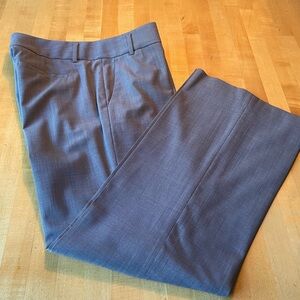 Banana Republic lightweight stretch wool grey trousers size 10 petite.